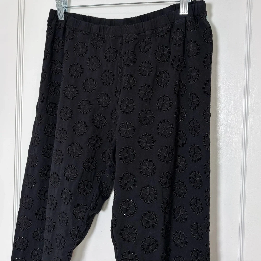 JOHNNY WAS Ayla Black Eyelet Lace Legging Scalloped Hem Pants - Picture 12 of 13